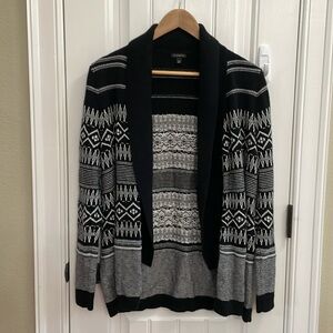 TALBOTS lambswool blend black and white Aztec print open front cardigan.  M